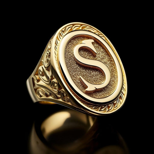 Anillo de Hombre con Letra Inicial en Relieve