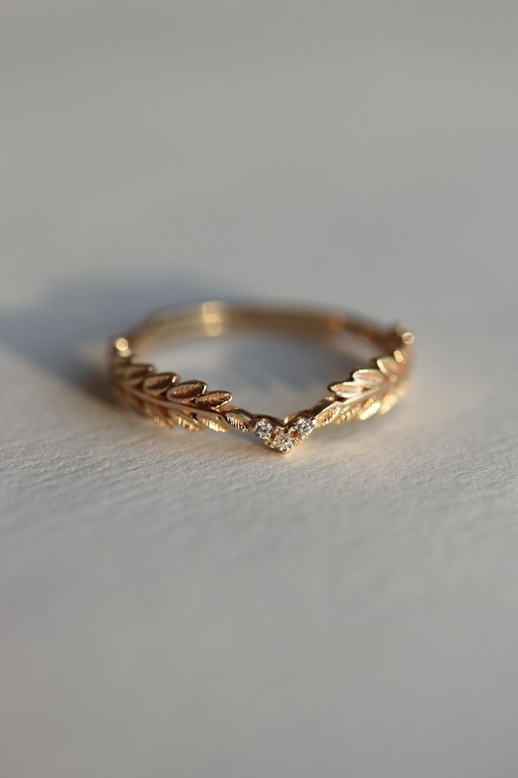 Anillo Casual Inspirado en Hojas Entrelazadas