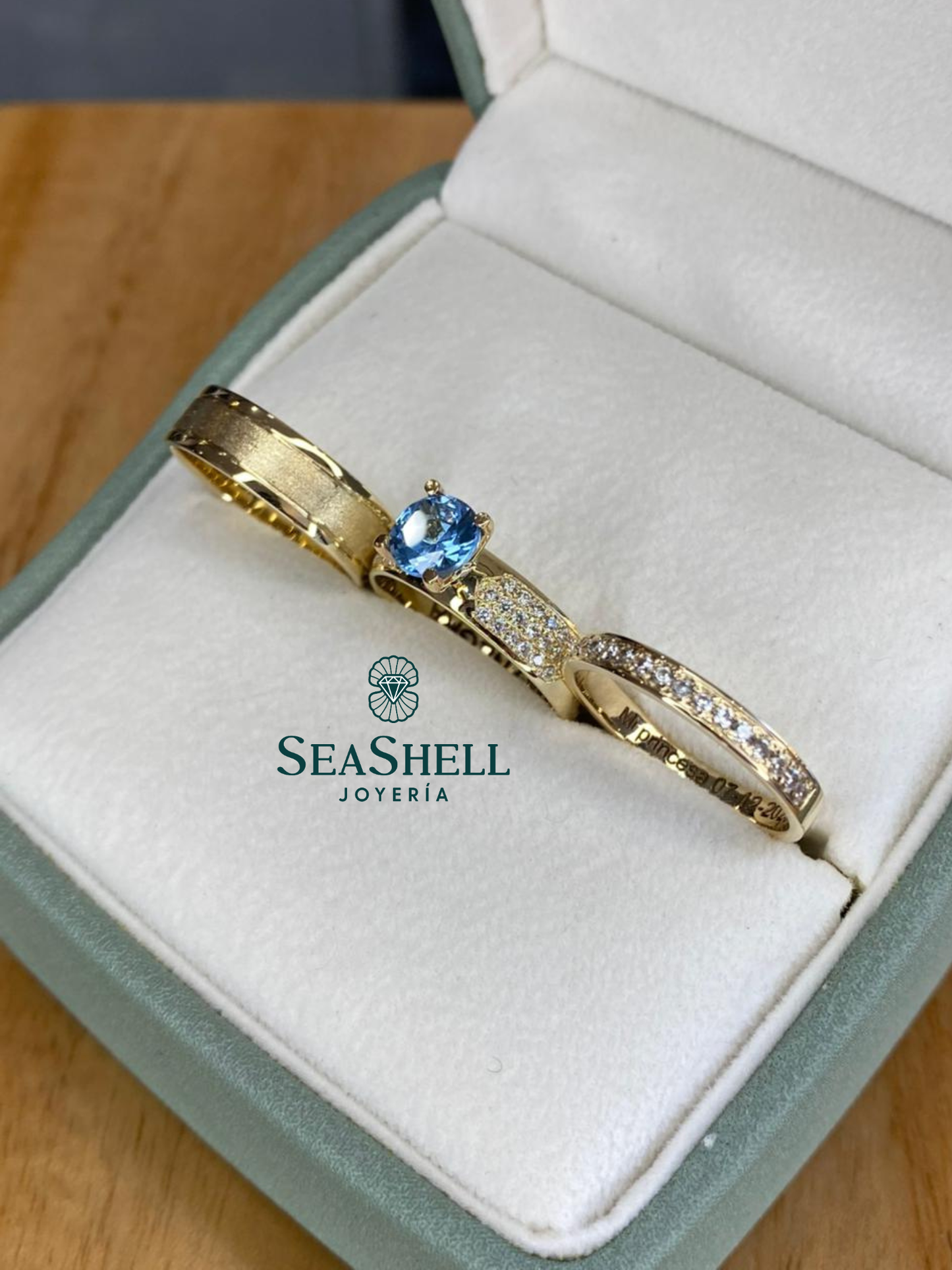 Trío de Anillos de Boda en Oro Amarillo