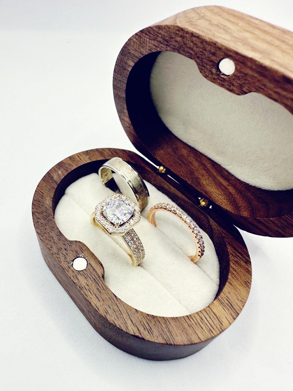 Trío de Anillos de Boda en Oro