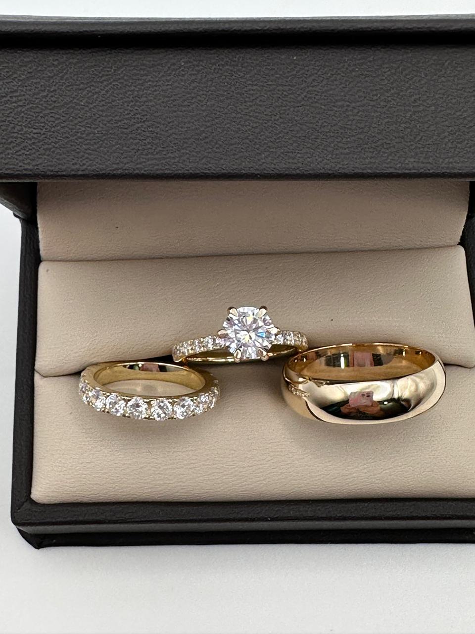 Trío de Anillos de Boda Estilo Tradicional