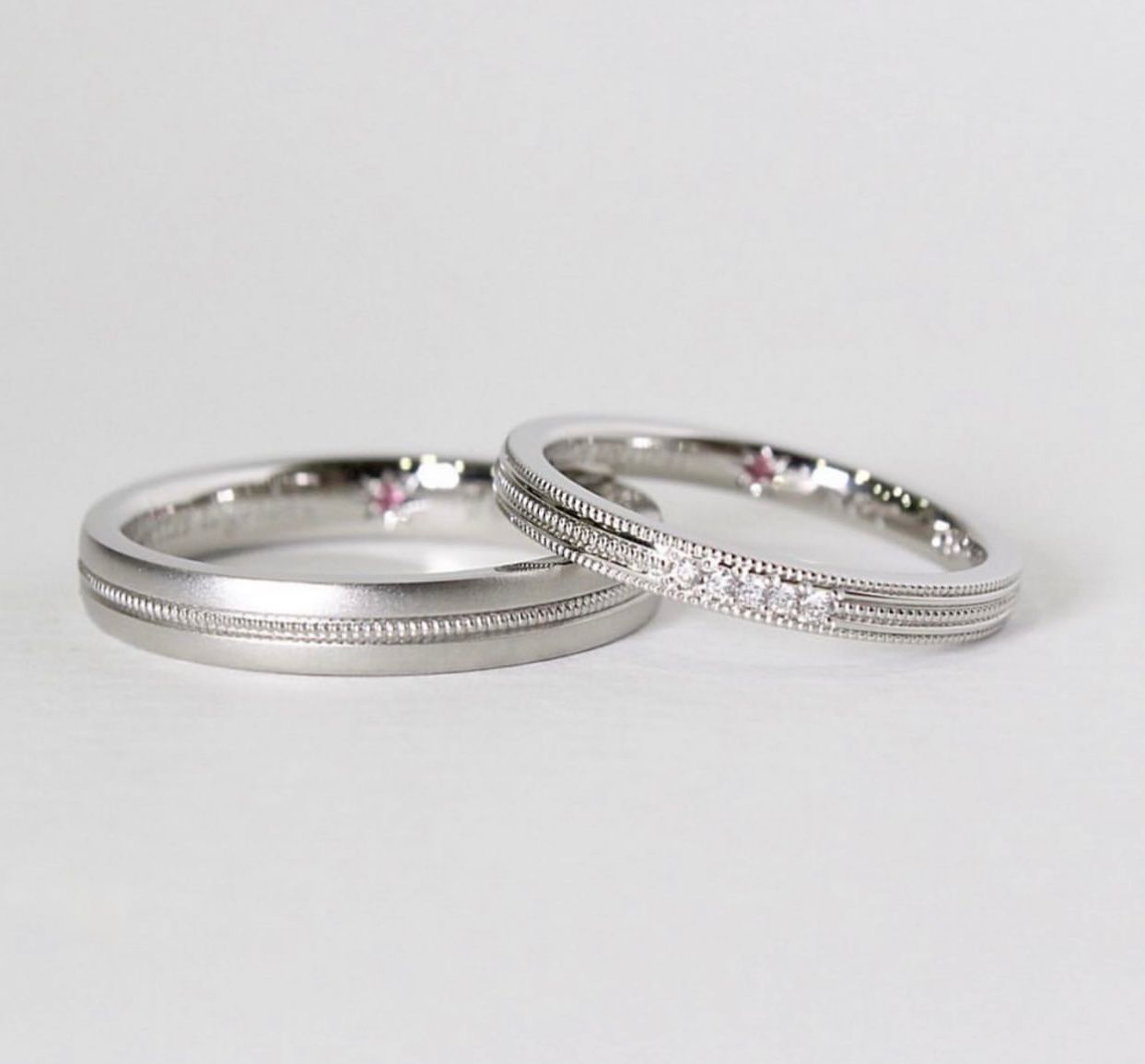 Dúo de Anillos de Boda en Oro Blanco