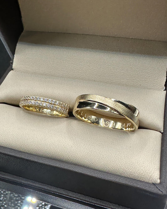 Set de Anillos de Boda en Oro Amarillo