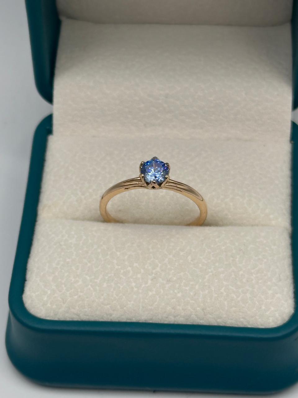 Anillo “Blue Heart” – Oro Amarillo 10K