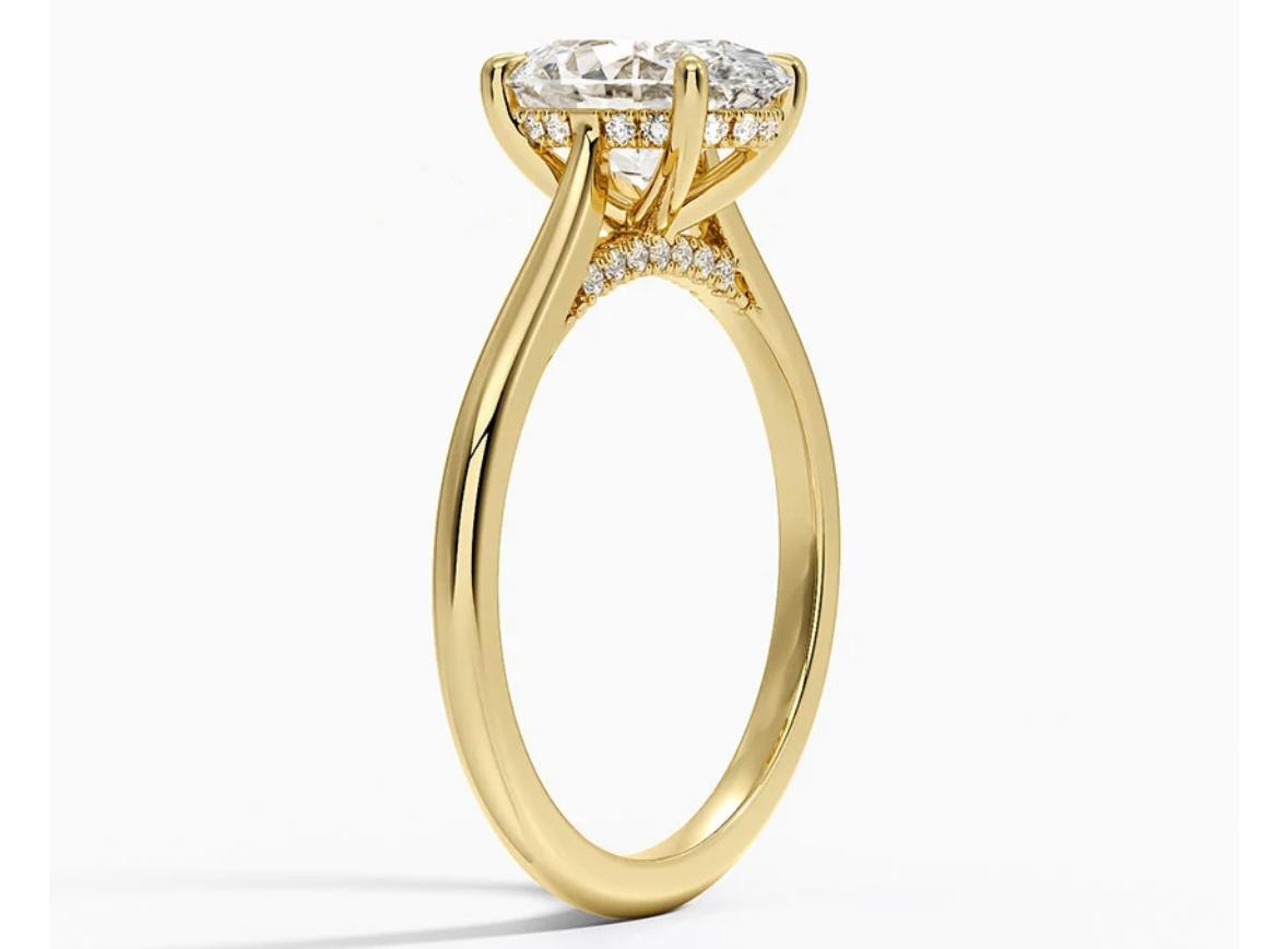 Anillo de Compromiso Corte Ovalado