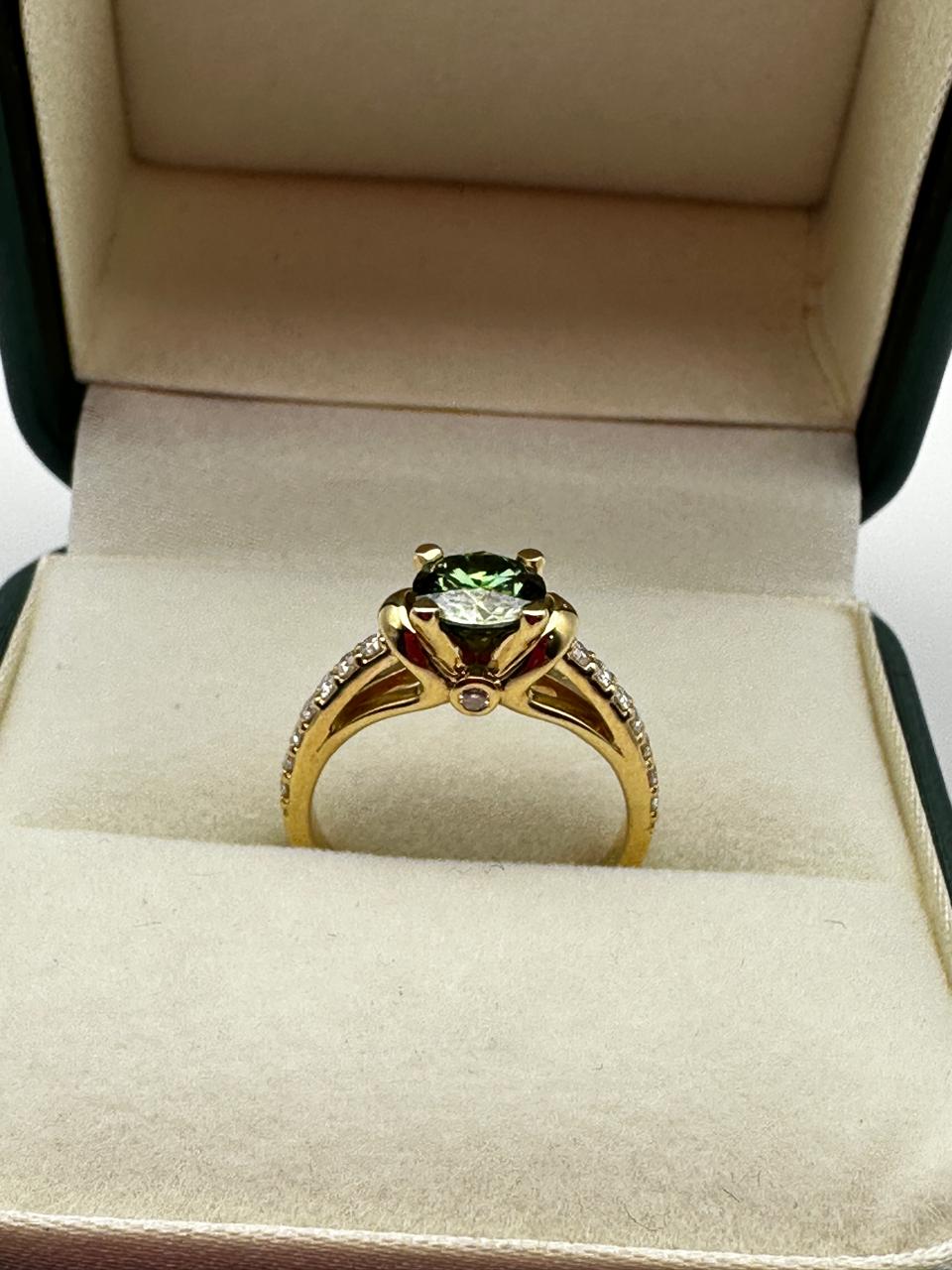 Anillo de Compromiso Diseño Moderno