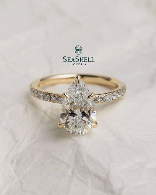 Anillo de Compromiso Corte Pera Oro 10k