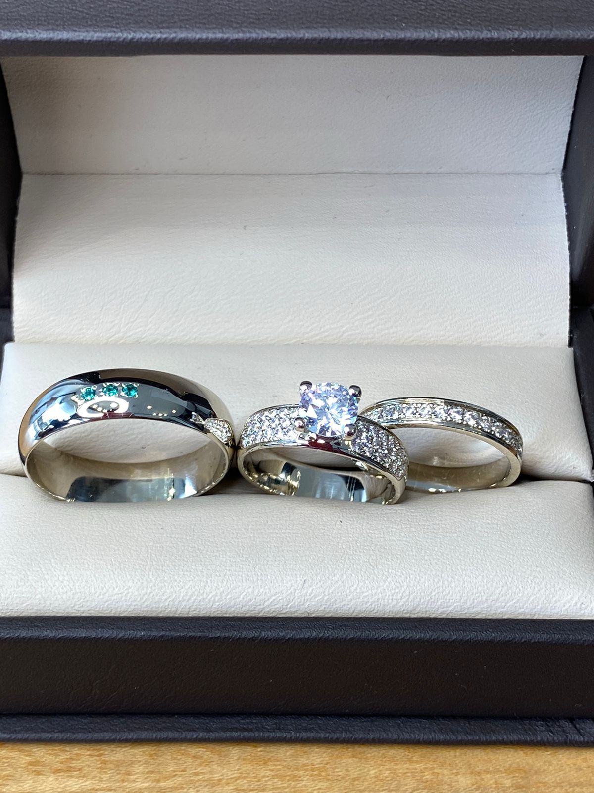 Trío de Anillos de Boda en Oro Blanco