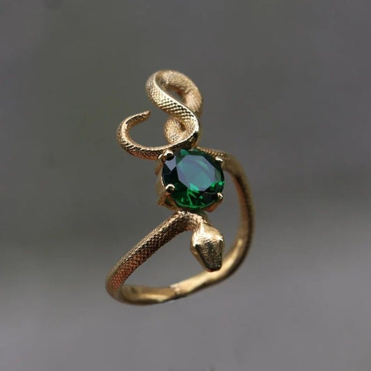 Anillo de Serpiente con una Zirconia Verde