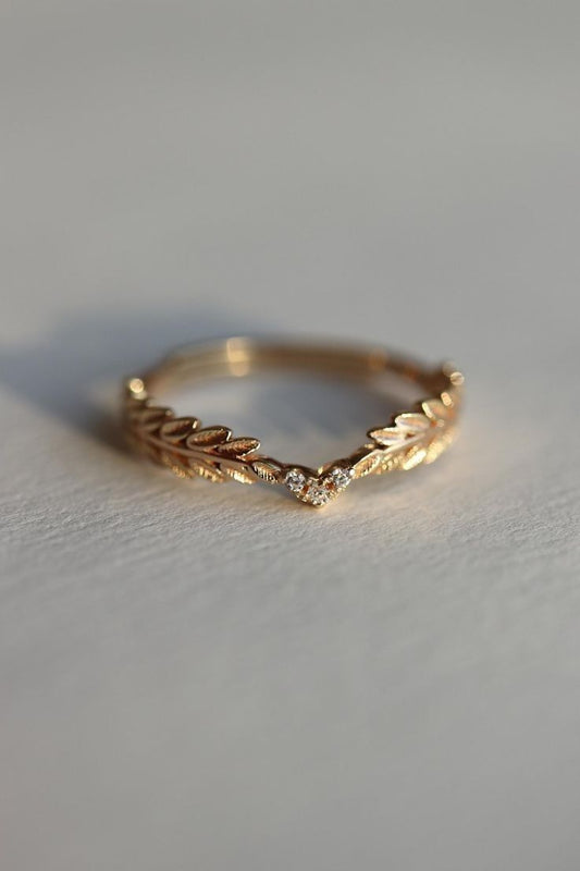Anillo Casual Inspirado en Hojas Entrelazadas