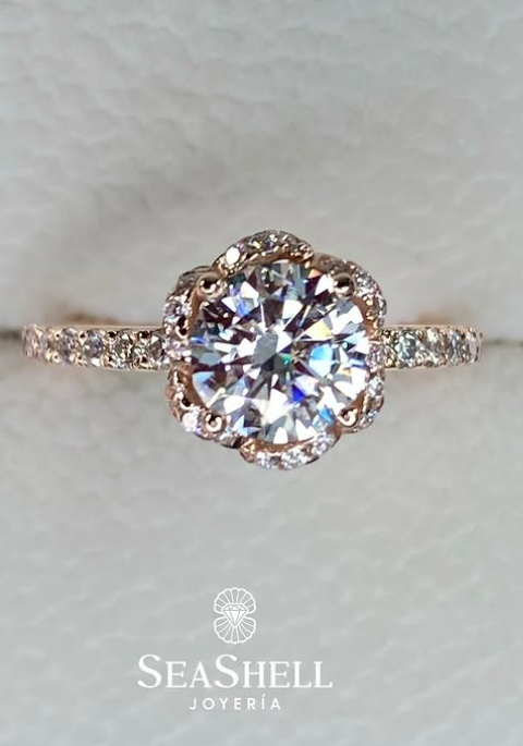 Anillo de Compromiso “Rose Radiance”