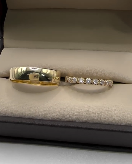 Dúo de Anillos de Boda en Oro Amarillo – Clásico, Brillante y Atemporal