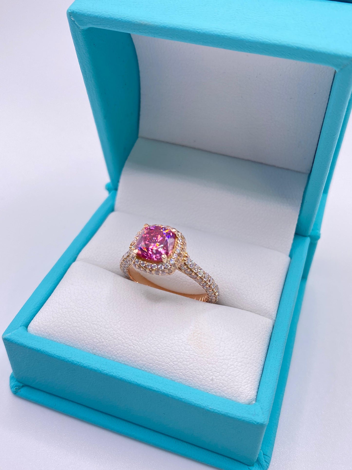 Anillo de Compromiso Corte Cojín/Cushion