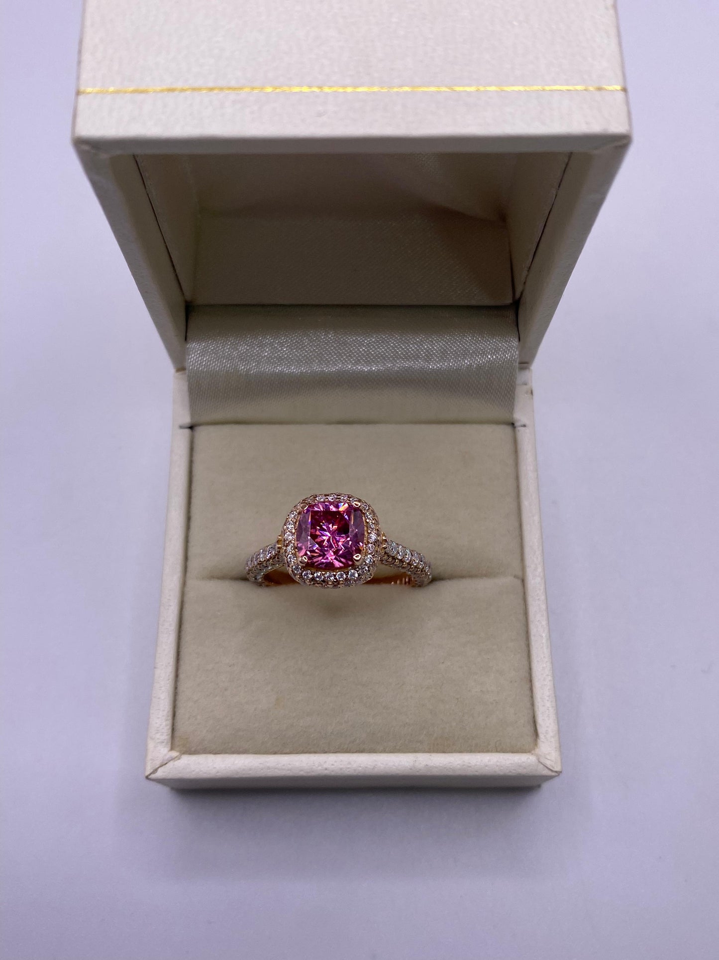 Anillo de Compromiso Corte Cojín/Cushion