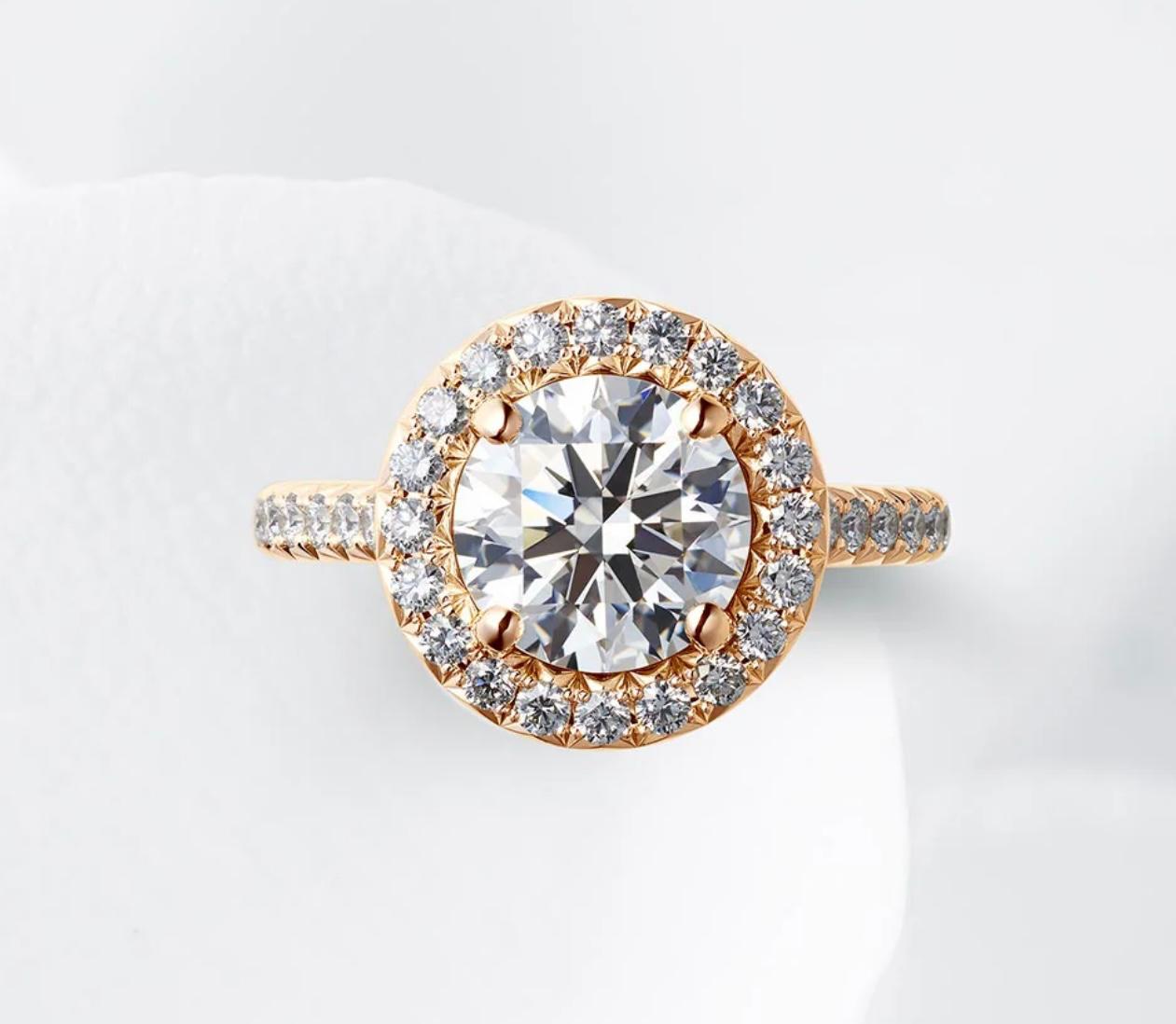 Anillo de Compromiso Estilo Halo